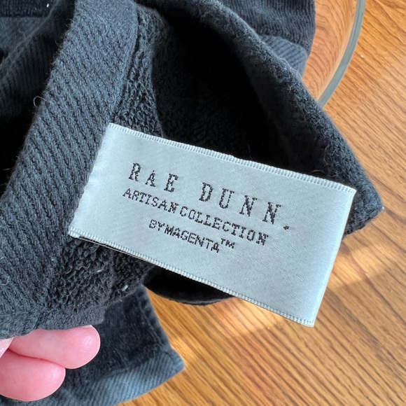 Heebie Jeebies Black Towel Set - Picture 2 of 2